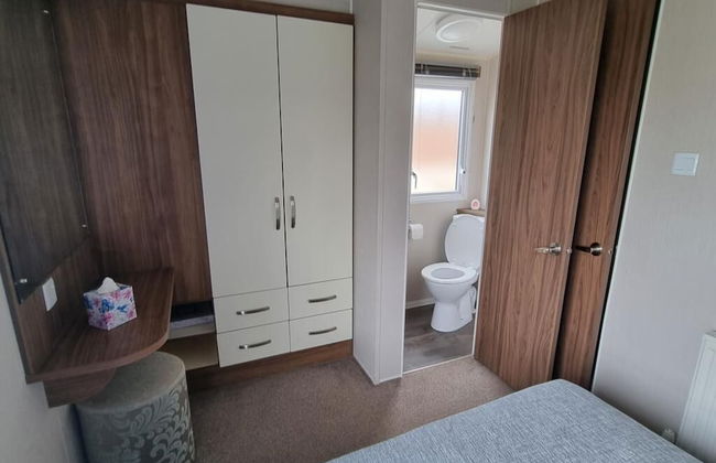 Immaculate 8-bed Cabin in Tattershall Lake - Foto 4