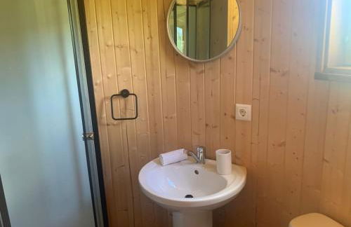 La Feuille - Cabane isolée avec vue sur étang, terrasse privée & pêche - Foto 12