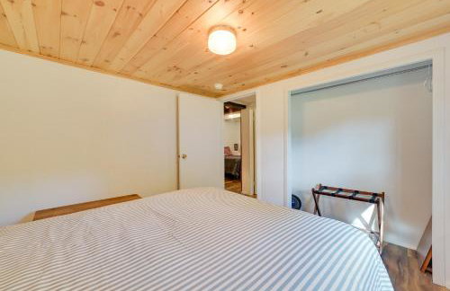 Cozy Harbor Springs Vacation Rental, 13 Mi to Town - Foto 19