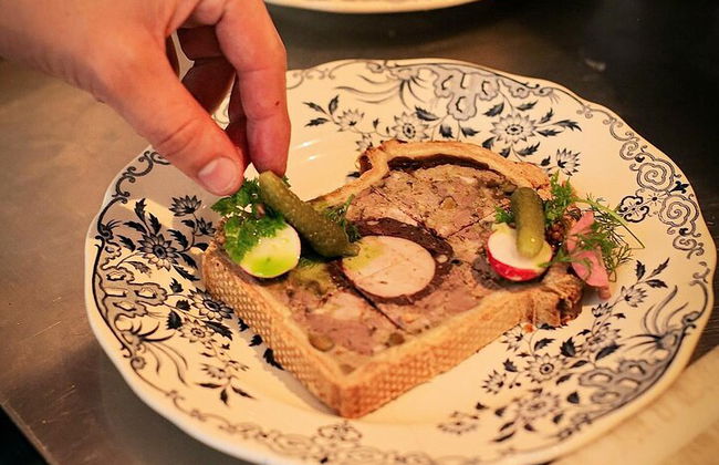 Lyon: Una experiencia gastronómica privada en 3 restaurantes - Foto 1