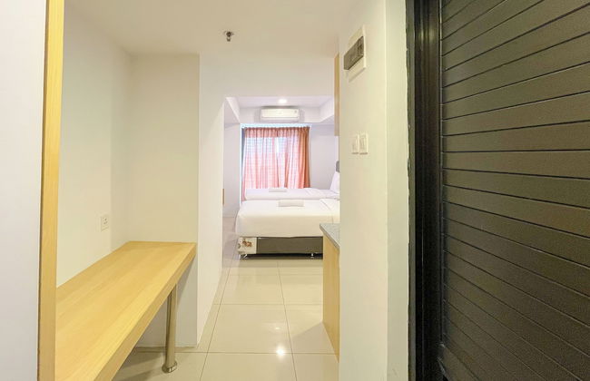 Modern Designed Studio At De Prima Apartment - Photo 8