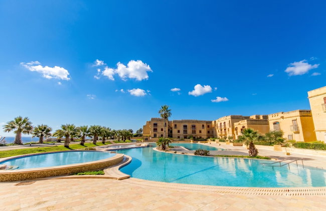 Harbour Views Gozitan Villa + Shared Pool - Photo 16
