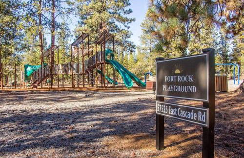 Walk to Everything! Hot tub, SHARC passes - Foto 38