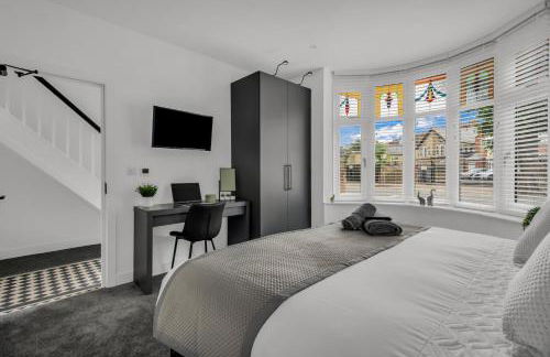 Stanley Park House Peterborough - 3 bed, 3 bathroom, parking, garden - Foto 29