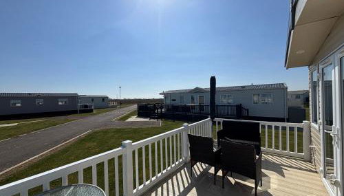 Wildflower Meadows 5 - Golden Anchor - Central Heating, Wi-Fi, bed linen - Meadow Lakes Caravan & Lodge Hire - Foto 3