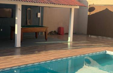 Linda e Confortável Casa - Foto 14