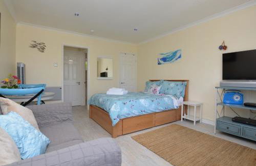 1 Bed in Charmouth 41890 - Photo 5