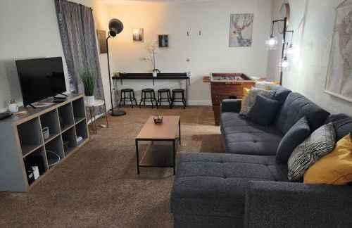 Beautiful 2-Bedroom Condo Near Universal and other Orlando Attractions, King Bed & Wi-Fi - Foto 1