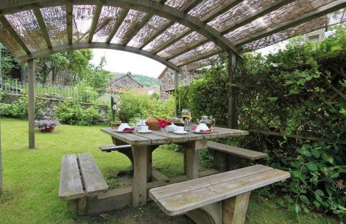 Gîte familial restauré avec jardin clos, équipements bébé, animaux acceptés, proche St-Julien-Chapteuil - FR-1-582-296 - Foto 2