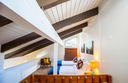 Mammoth's Best Location! 2BRLoft by Canyon Lodge - Photo 22
