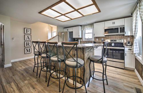 Farm-Style Ste Genevieve Retreat with Fire Pit! - Foto 8