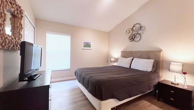 Great Privacy By Pool- Pool Home With Game Room 4 Bedroom Home by RedAwning - Foto 5, Habitación