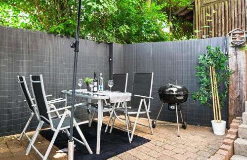 MOLA Apartments-Ferienwohnung für 5 Personen-separater Eingang-Gratis Parkplatz-Terrasse-Grill-Highspeed WLAN-auch für Langzeit geeignet - Foto 27