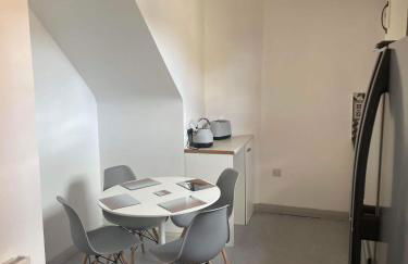 Memorial Building - Photo 8