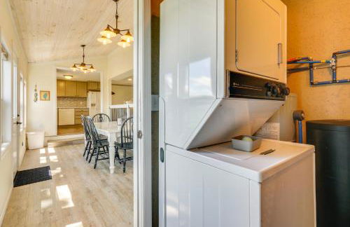 Howe Retreat with Fire Pit and Private Boat Dock! - Foto 22