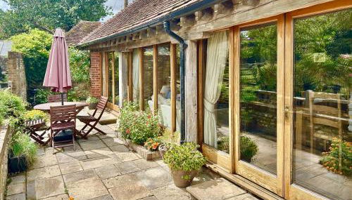 The Old Tractor Shed by inspirestays-com - Foto 4