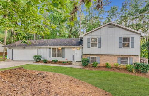 Spacious 5BR Retreat Sleeps 12,Large Deck - Foto 39