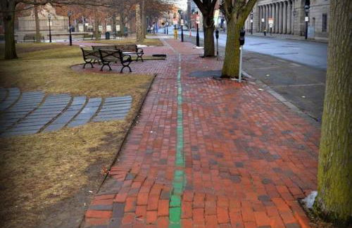 Downtown by RISD Gigabite Internet OnSite Free Parking - Foto 5