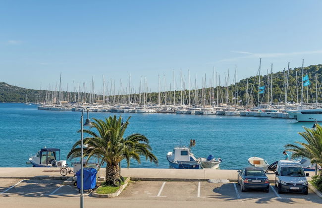 Seafront apt With Terrace, 4 Bedrooms and Mooring - Foto 44