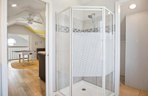 Views! Beachside, Hot Tub, Arcade, Family Beach Retreat with Fun for Every Age! - Foto 28