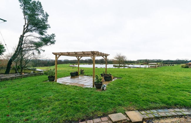 Charming 1-bed Cottage in Staffordshire - Foto 27