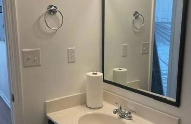 Modern home steps to historic downtown Salisbury - Foto 11