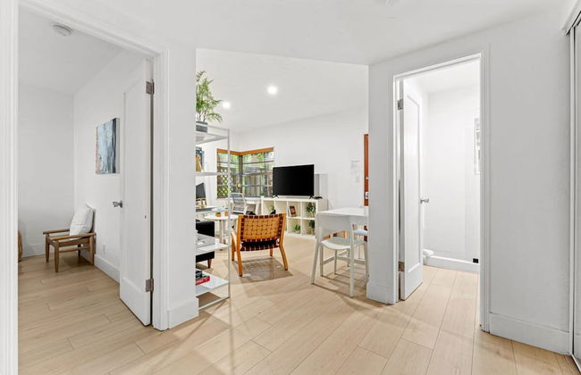 Beautiful Apt in Victoria Park Las Olas Blvd - Photo 6