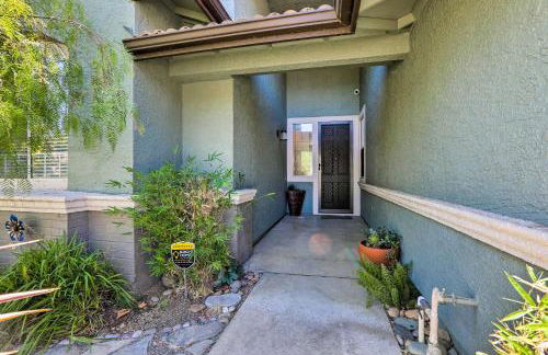 Spacious Folsom Getaway with Pool and Hot Tub! - Foto 39