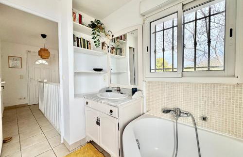 Bohème Beach Villa with seaview & private garden, Antheor - Foto 4