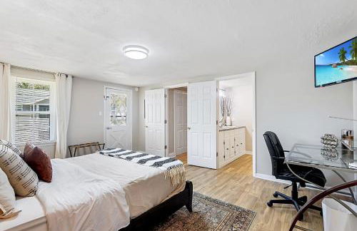 Firefly Hideaway near Riverwalk - Foto 10