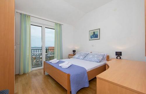 Apartments by the sea Igrane, Makarska - 17292 - Photo 30