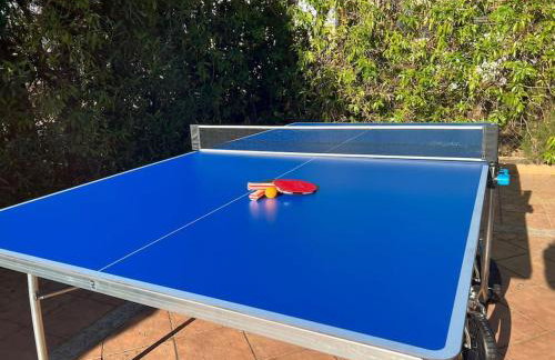 Chalet con piscina privada, parking y zona BBQ - Foto 2