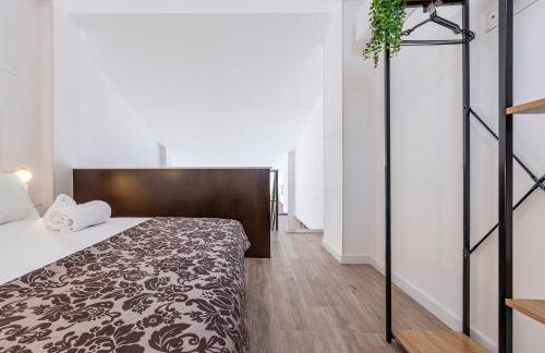 Atico duplex con Barbacoa y Terraza en Barri Port Maritim - Foto 11