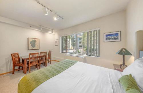 Palisades Tahoe Lodge Rentals Studio #148 - Foto 12