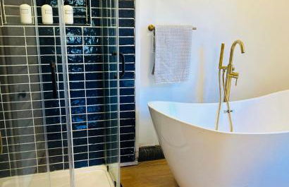 Cozy Cottage with Jacuzzi, Sauna, Fire Pit and Reading Nook! - Foto 27