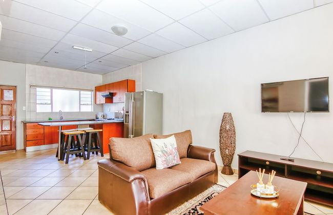 BM Gardens Apartment Hotel - Photo 20