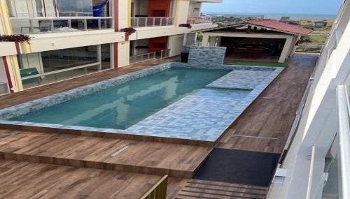 Paris Salinas - Foto 4