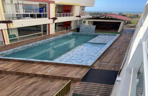 Paris Salinas - Photo 4