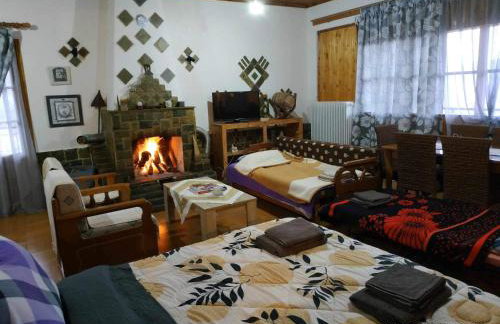 Pindos Mountain View Rooms - Photo 1