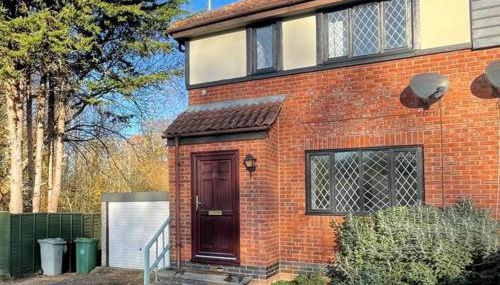 Restful Riverside Home - Photo 3, Garden