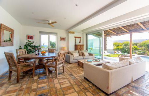 Exotic Beachfront Retreat Handcrafted Bohemian Luxury - Foto 19