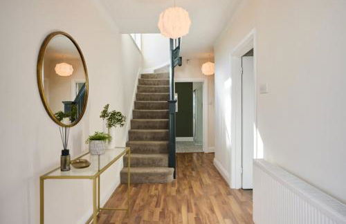 The Randall Retreat - Spacious 4BDR Home with Garden - Foto 27