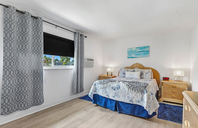 Luxury Waterfront Home With Pool 3 Bedroom Home by RedAwning - Foto 2