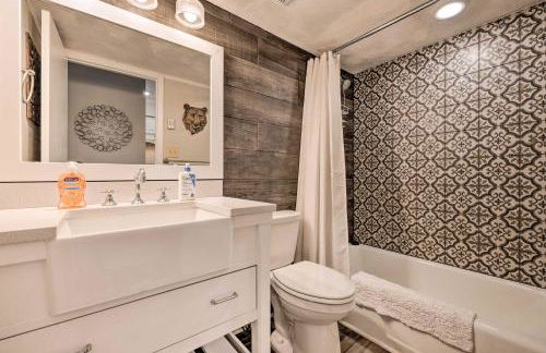 Chic Eden Condo with Pool Access Less Than 5 Mi to Ski! - Photo 14