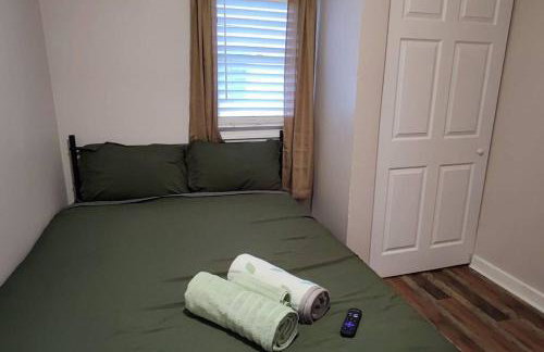 Downtown Charm Two Bedroom Home - Foto 18