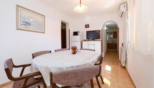 3 Bedroom Pet Friendly Apartment In Artatore - Foto 4