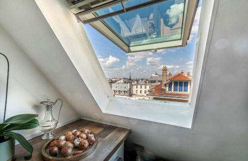 Paris Centre Dernier Étage Vue Ascenseur - Foto 11