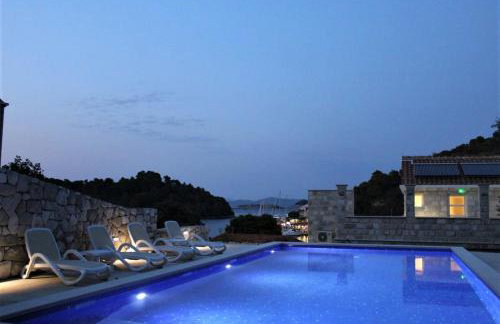 Corallium Lux - Photo 37