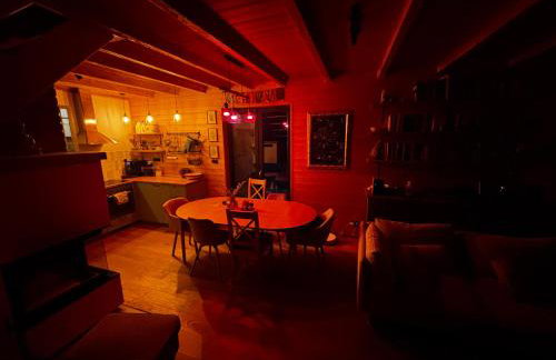 Bór i Woda - klimatyczny, drewniany dom w sercu jezior i lasów - Foto 3