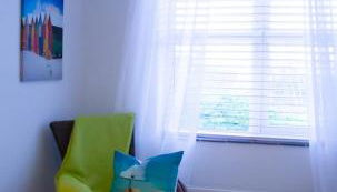 Stunning Seafront House with garden and private parking - Foto 5